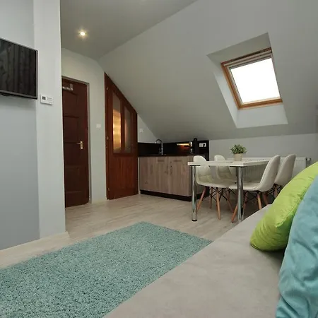 4 ász Deluxe Apartamento *