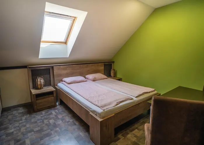 4 Asz Deluxe Apartment Gyula
