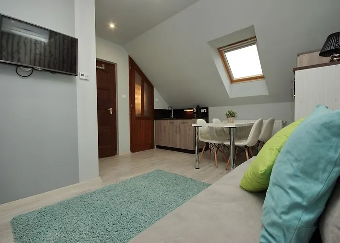 4 Asz Deluxe Apartment *